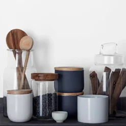 Crown Easyclean Kitchen Paint Brilliant White - 1L 4 Crown Easyclean Kitchen Paint Brilliant White - 1L -Best Paint Store 12886748 1124853415329397