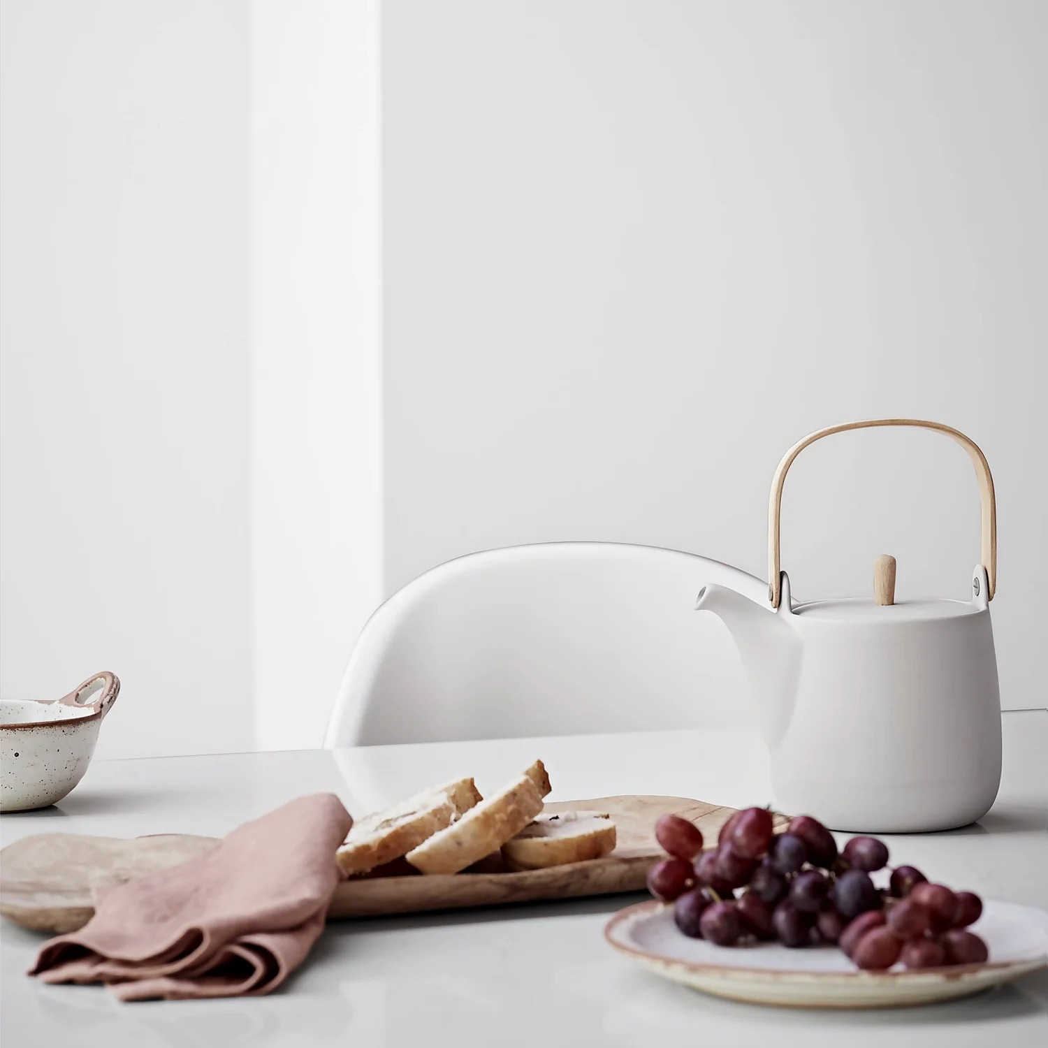 Crown Easyclean Kitchen Paint Brilliant White - 1L Crown Easyclean Kitchen Paint Brilliant White - 1L -Best Paint Store 12886748 2564853415286137