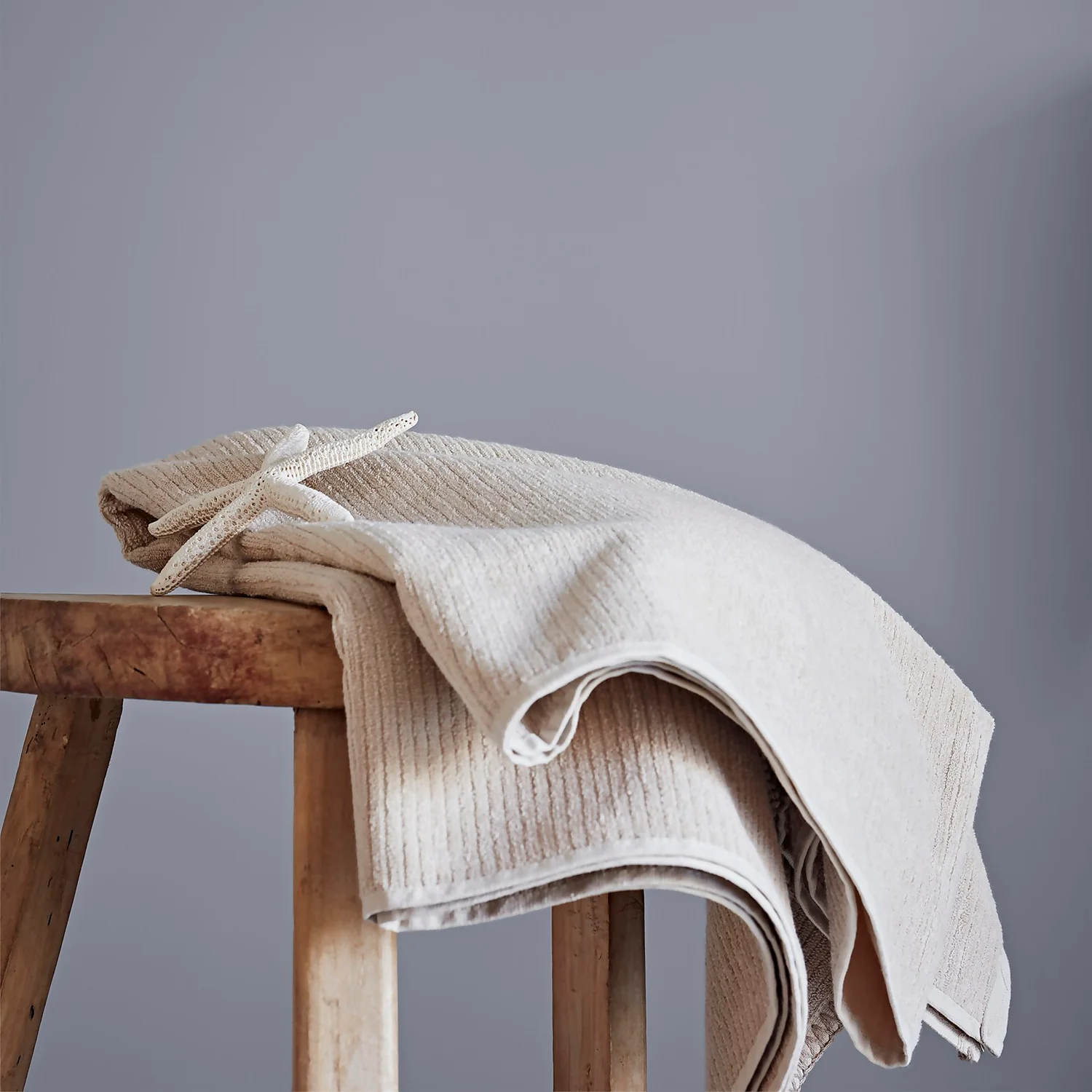 Crown Easyclean® Mouldguard+ Bathroom Mid Sheen Washable Multi Surface Paint Blue Gravel® - 2.5L Crown Easyclean® Mouldguard+ Bathroom Mid Sheen Washable Multi Surface Paint Blue Gravel® - 2.5L -Best Paint Store 12886755 1384853415486831