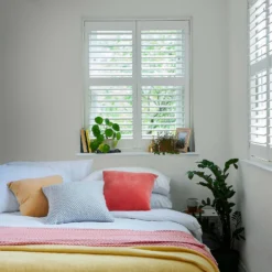 Laura Ashley Matt Emulsion Paint Pale Silver - 5L 3 Laura Ashley Matt Emulsion Paint Pale Silver - 5L -Best Paint Store 13134749 9804939286149893